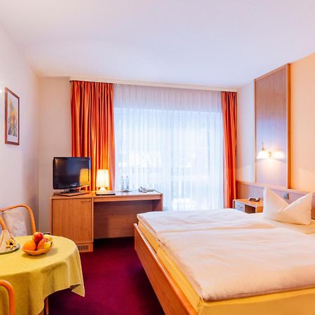 קורורט יונסדורף Hotel Gondelfahrt מראה חיצוני תמונה