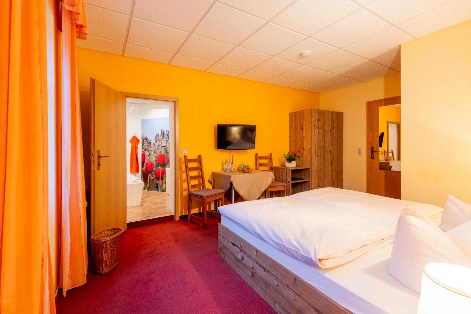 קורורט יונסדורף Hotel Gondelfahrt מראה חיצוני תמונה